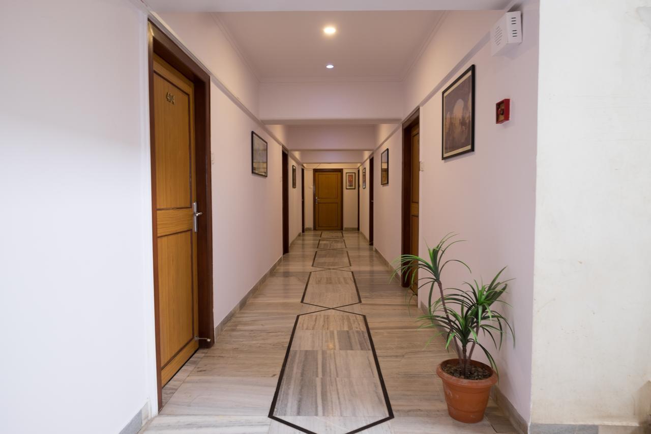 Oyo Flagship 561 Host Inn Bombaj Zewnętrze zdjęcie